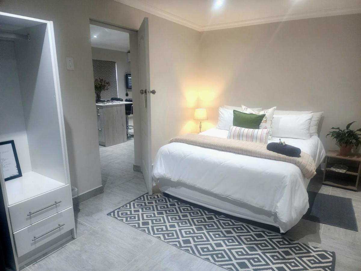 Mon Reve Estate * Cape Town